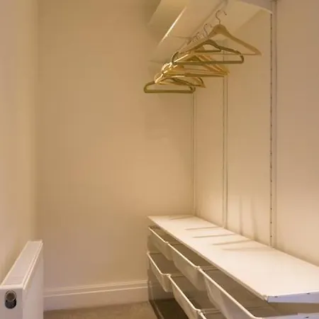 Holiday home Honeywood House *