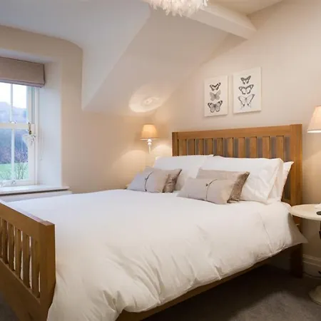 Honeywood House Holiday home *